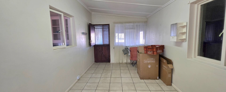 4 Bedroom Property for Sale in Gansbaai Central Western Cape